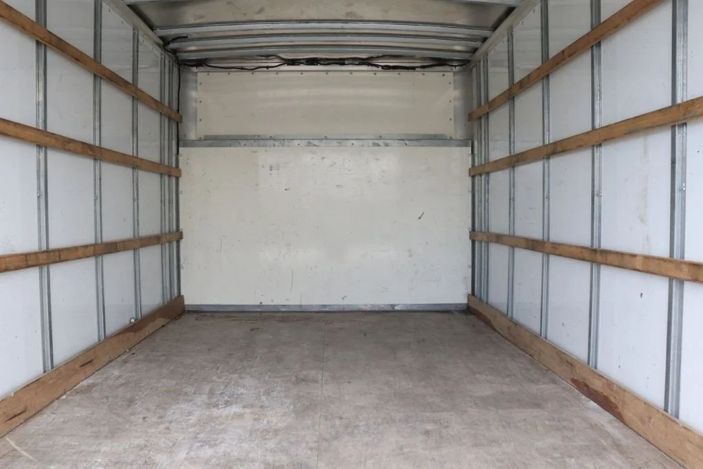 Used 2022 Summit White Chevrolet Work Van image 27