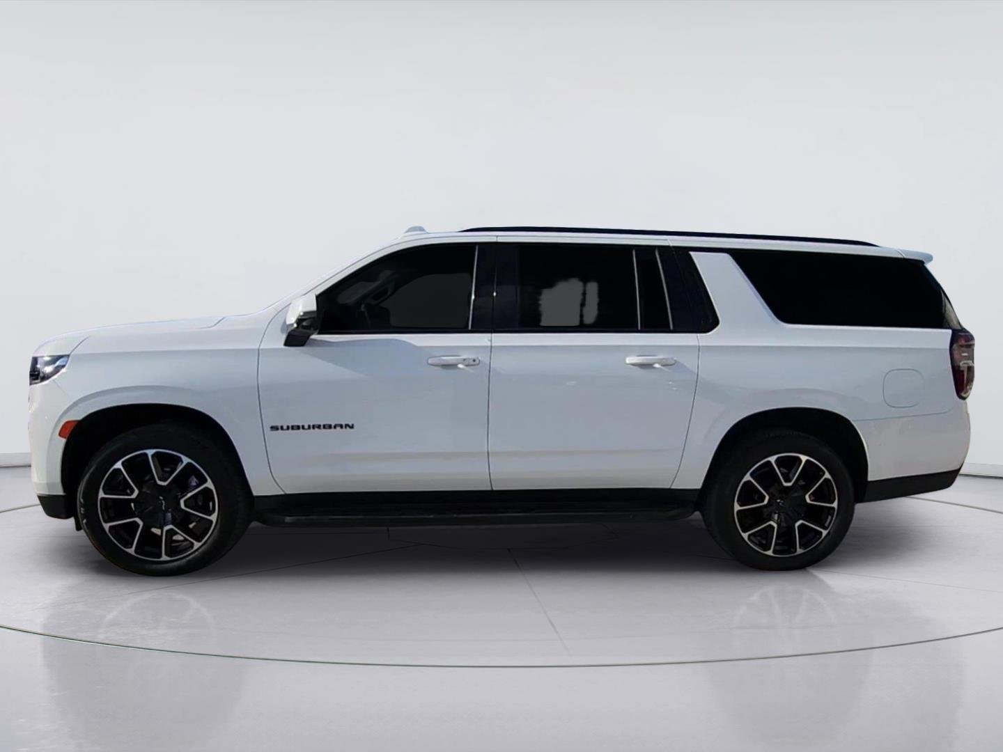 2024 Chevrolet Suburban RST - 4