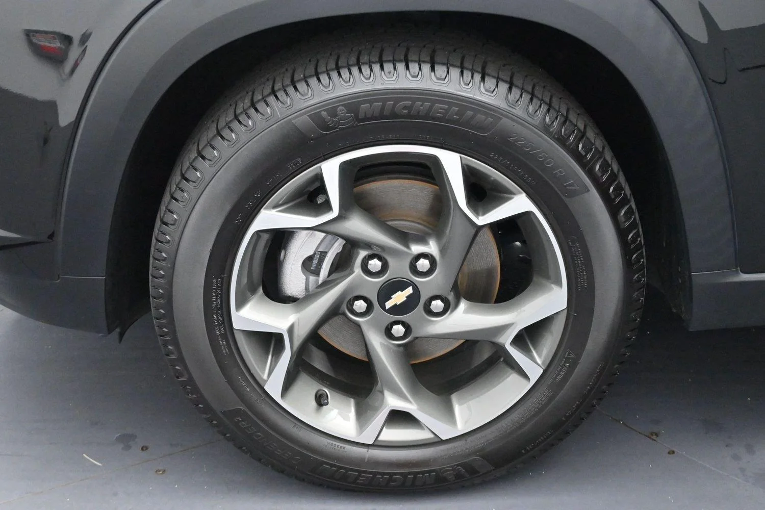Used 2024 Mosaic Black Metallic Chevrolet LT image 34