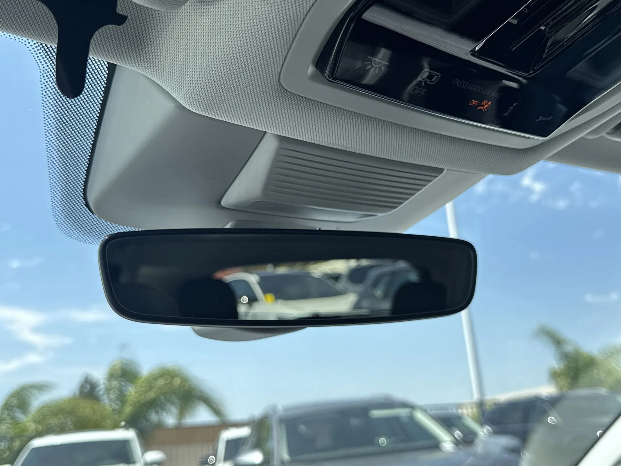 New 2026 Monterey Blue Pearl Volkswagen SE image 29
