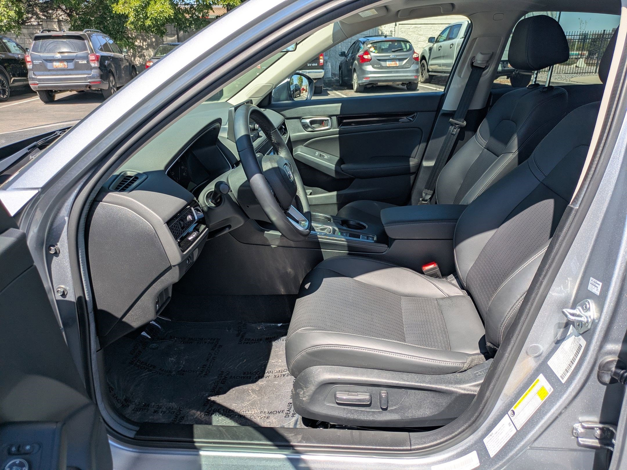 Used 2024 Silver Honda EX-L image 15