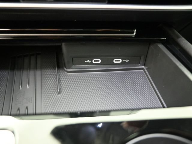 Used 2026  Volkswagen 2.0T SE w/Technology image 9