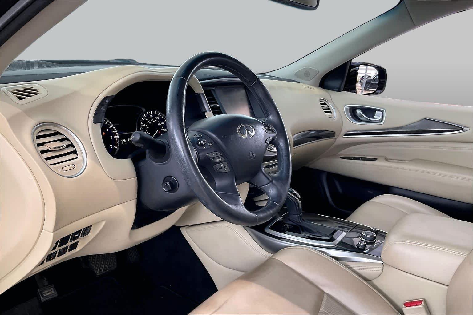 Used 2016 Hermosa Blue INFINITI  image 17