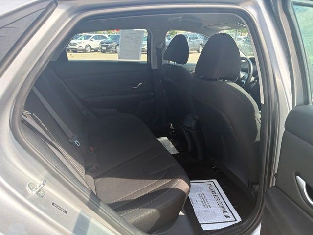 Used 2023 Shimmering Silver Pearl Hyundai SEL image 18