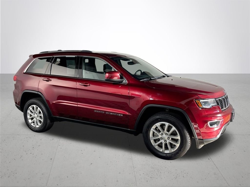 Used 2021 Velvet Jeep Laredo E image 4
