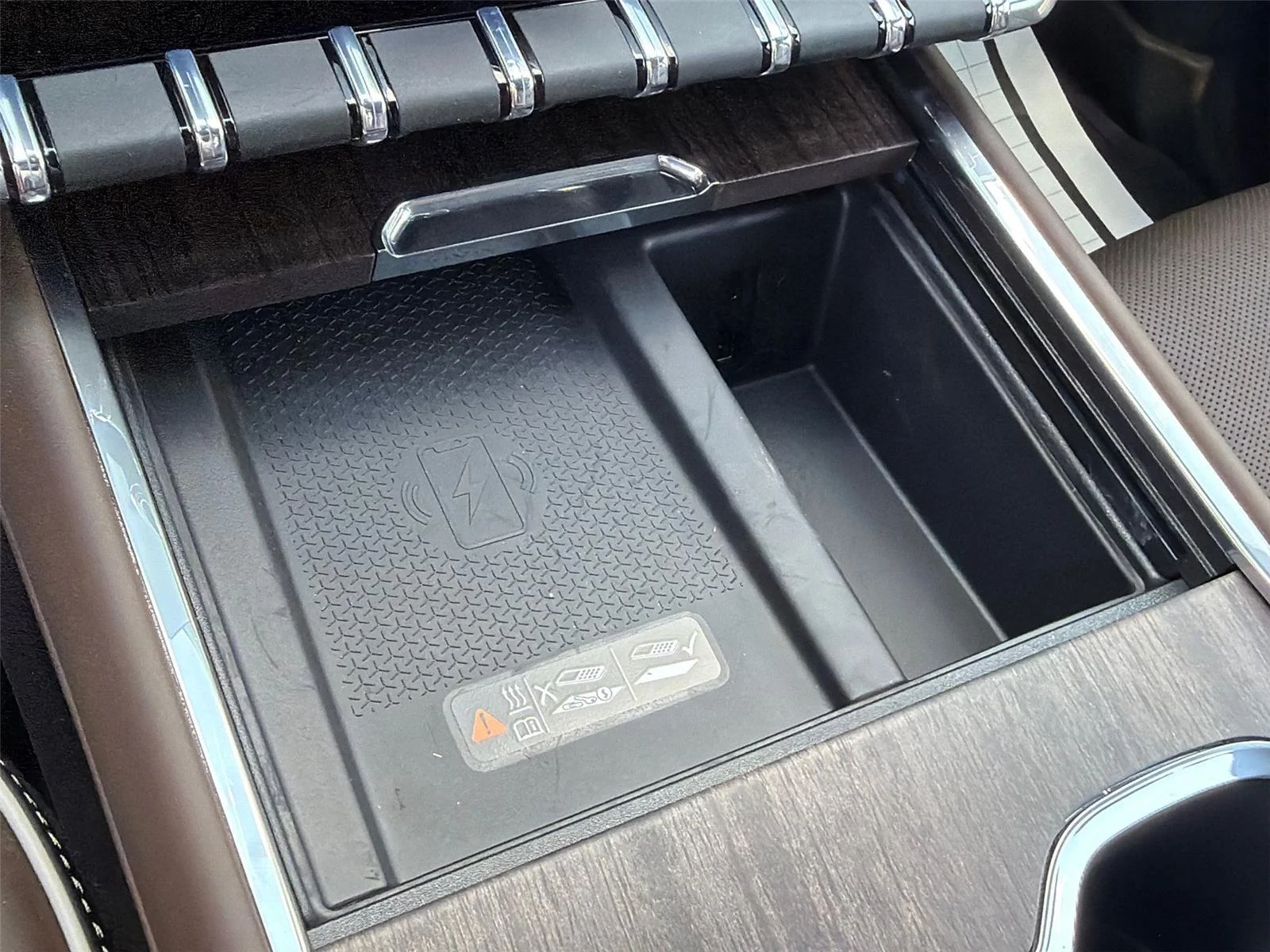 2026 GMC Acadia Denali Ultimate - Photo 25