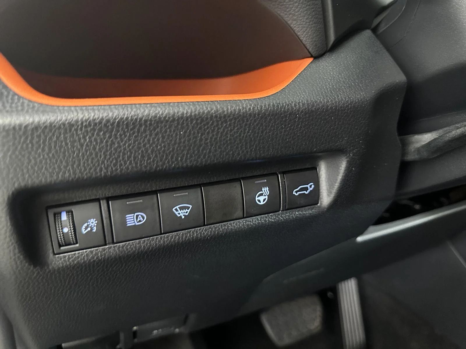 Used 2019 Midnight Black Metallic Toyota Adventure image 22