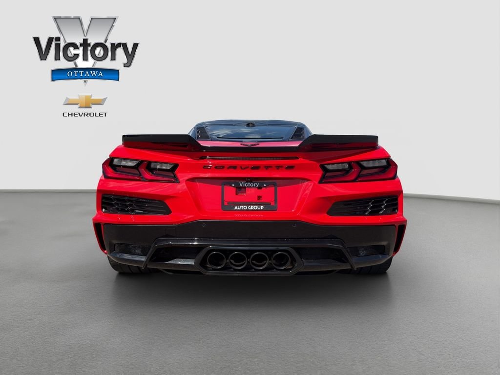Used 2024 Red Chevrolet Z06 image 5