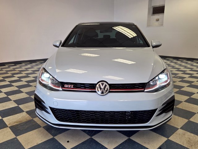 Used 2019  Volkswagen 2.0T SE image 2