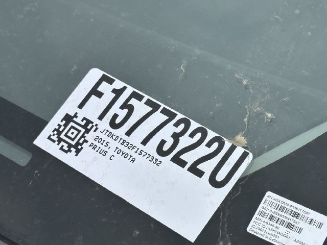 Used 2015 Silver Toyota Three image 30