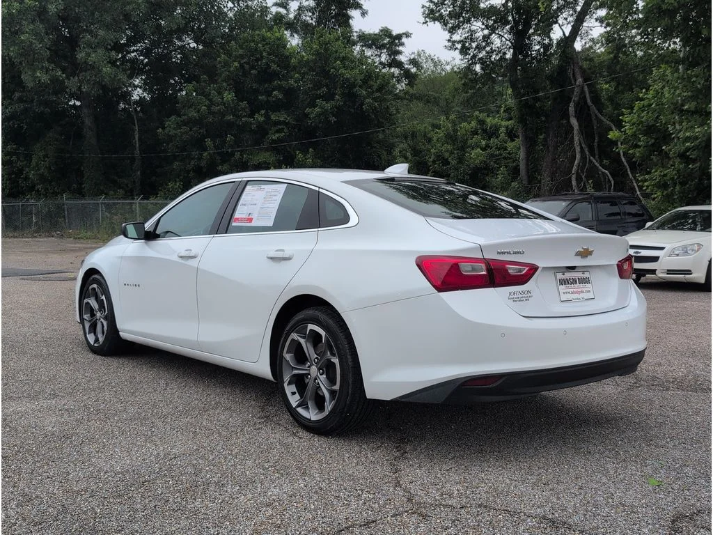 Used 2024 WHITE Chevrolet 4dr Sdn 1LT image 3