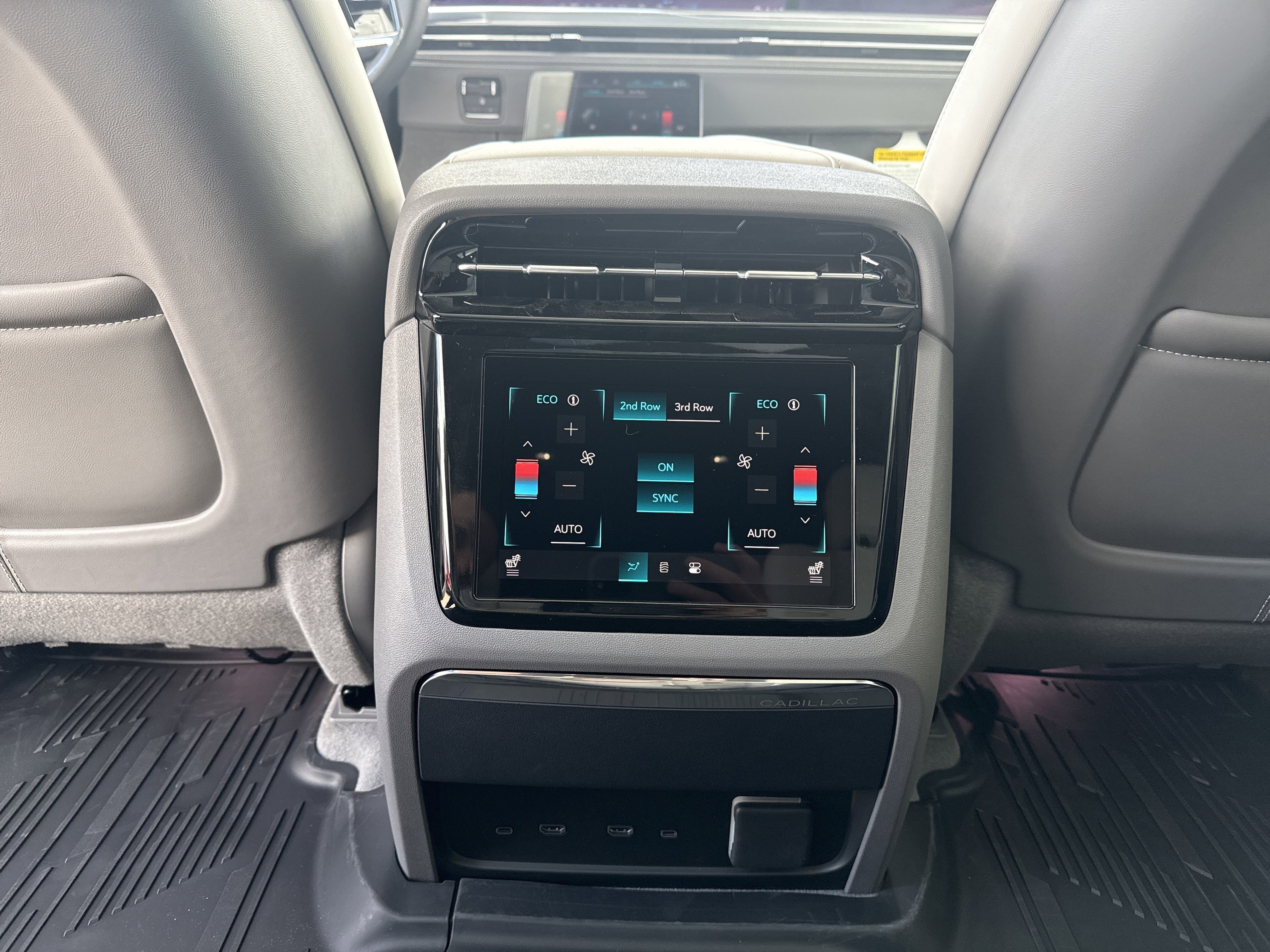 2026 Cadillac Escalade IQL Sport - Photo 13