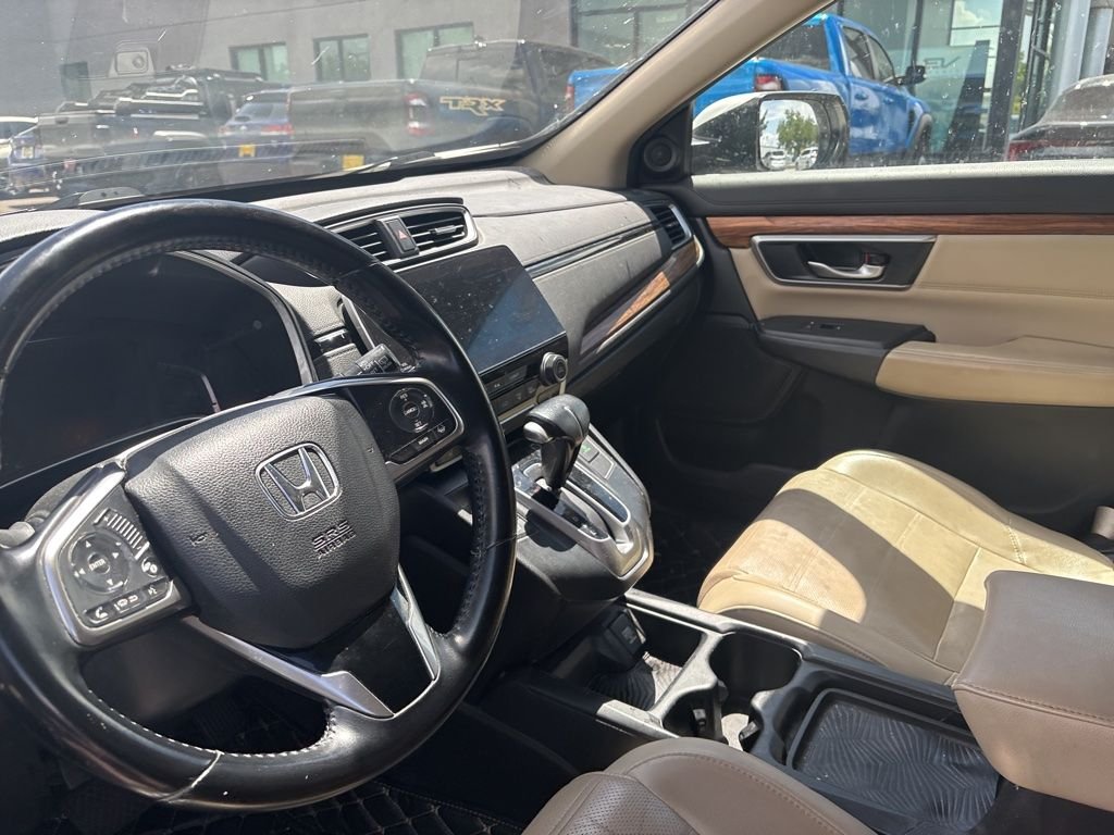 Used 2018 White Honda EX-L image 29