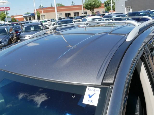 Used 2015 Gray Nissan SL image 11