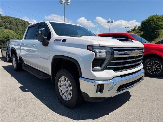 Used 2024 Iridescent Pearl Tricoat Chevrolet LTZ image 3