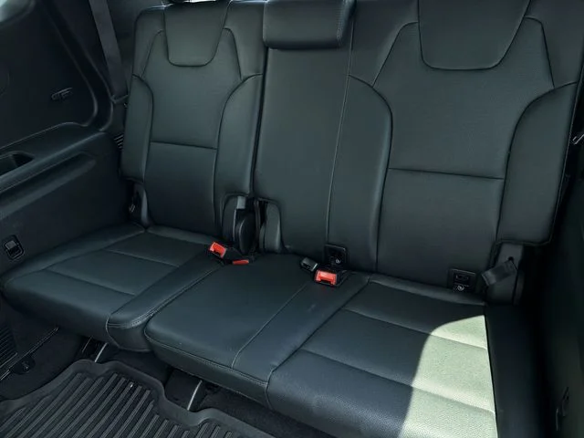Used 2025 Black Kia EX X-Line image 19