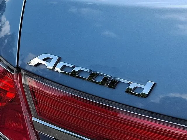 Used 2011 Blue Honda 3.5 EX-L image 32