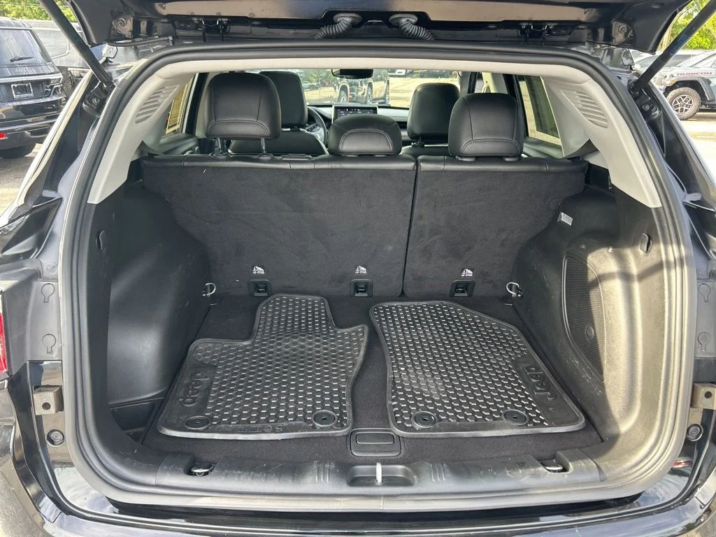 Certified Used 2022 Black Jeep Trailhawk image 30