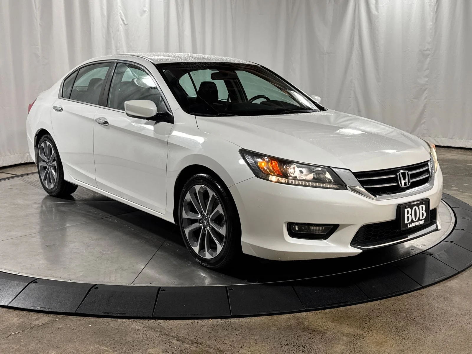 Used 2015 White Honda Sport image 7
