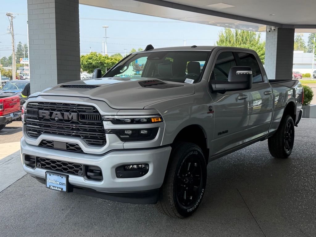 New 2026 Silver-Zynith Exterior Paint RAM Laramie image 4