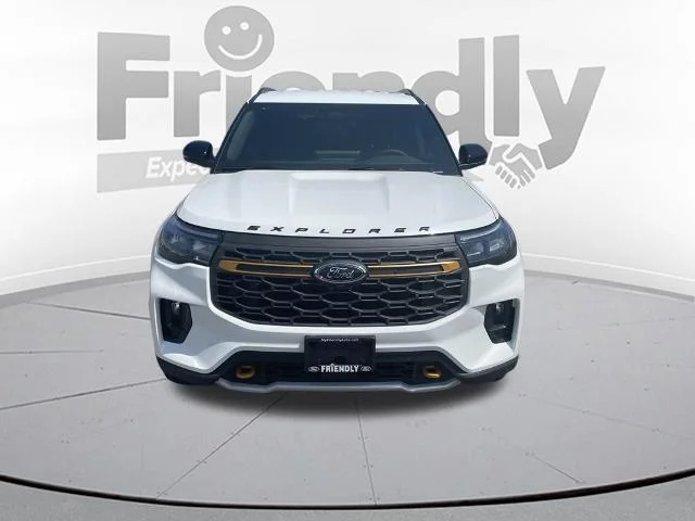 New 2026 Star White Metallic Tri-Coat Ford Tremor® image 40