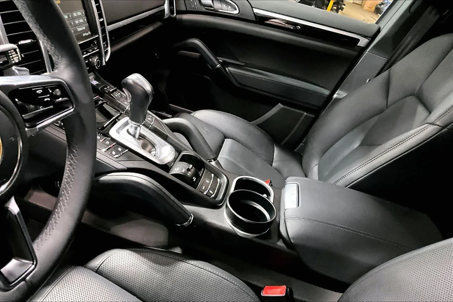 Used 2016 Meteor Gray Metallic Porsche  image 16