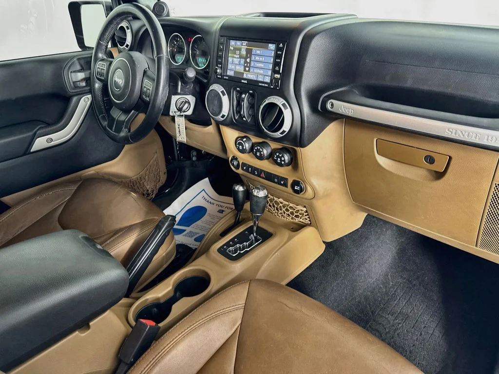 Used 2014 Black Clearcoat Jeep Unlimited Rubicon image 34