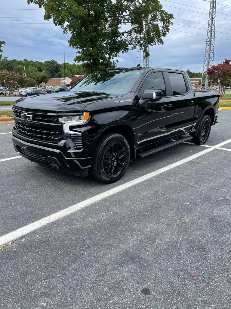Used 2022 Black Chevrolet RST image 2