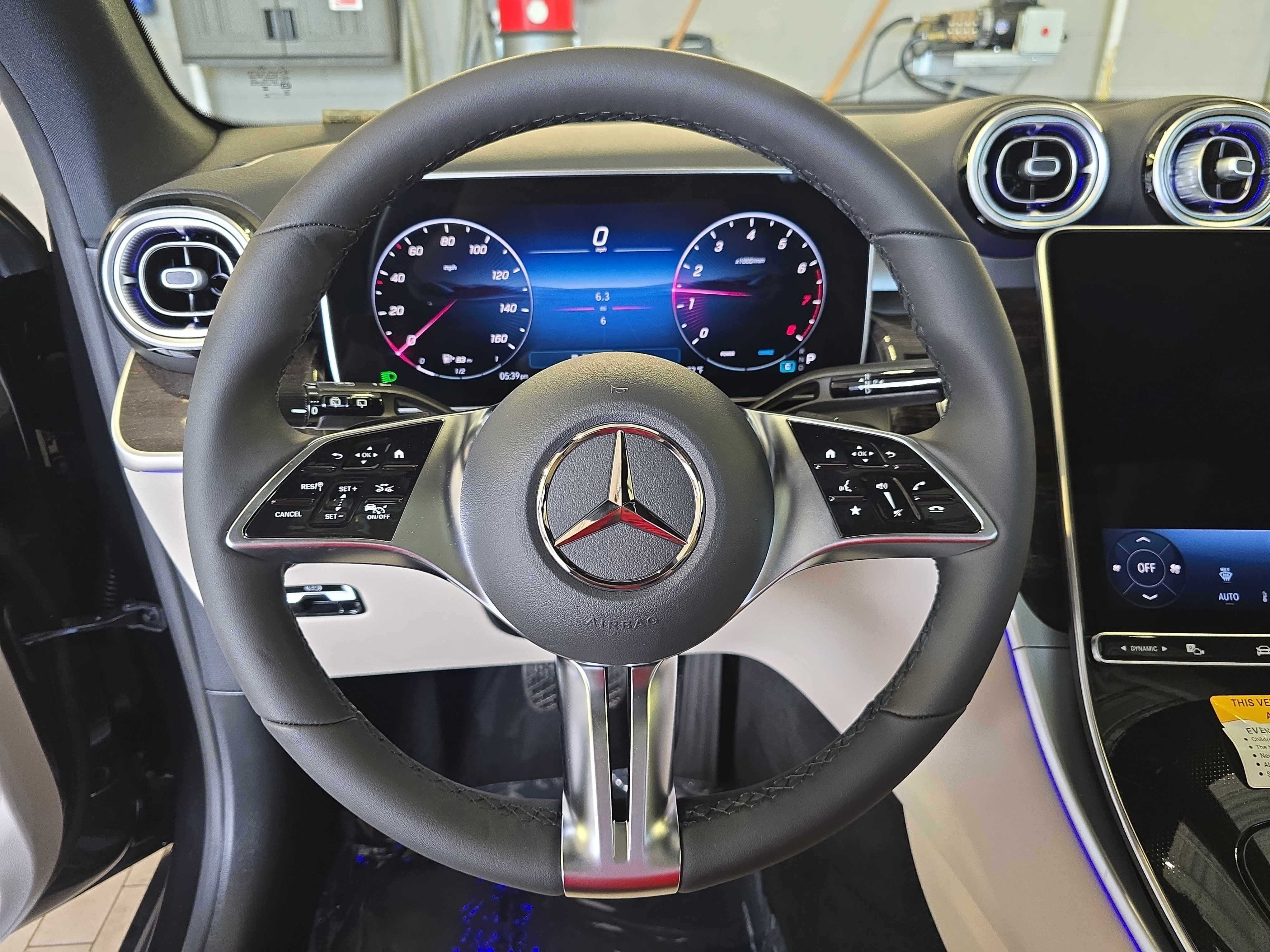 New 2026 Obsidian Black Metallic Mercedes-Benz GLC300 image 19