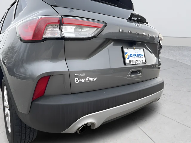 Used 2022 Gray Ford SE image 24