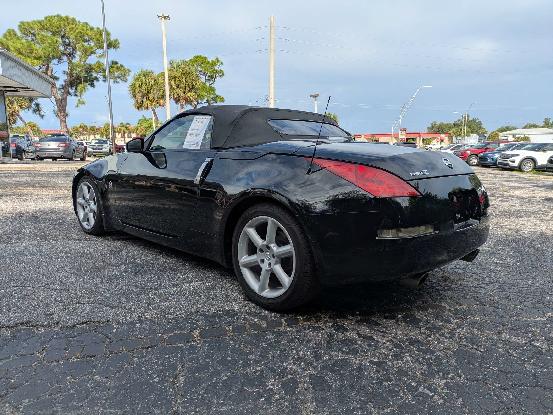 Used 2004  Nissan  image 7