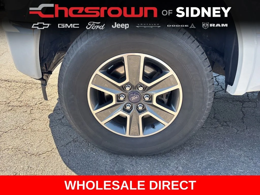 Used 2017 White Ford Lariat image 9