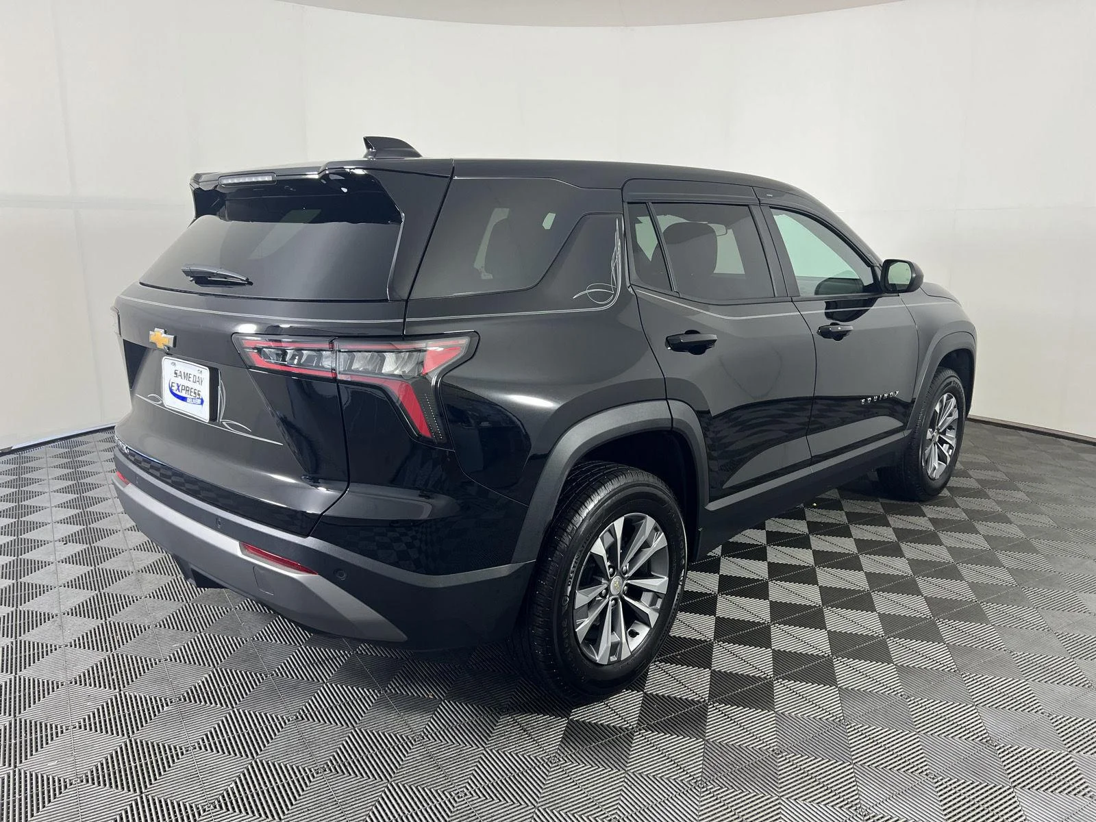 Used 2025 Mosaic Black Metallic Chevrolet LT image 24