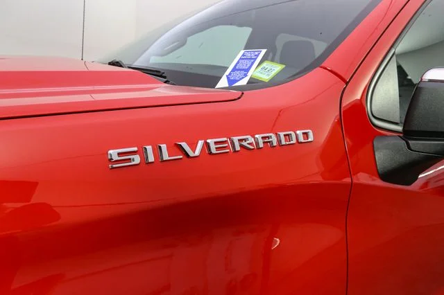 Used 2022 Red Chevrolet LT image 7