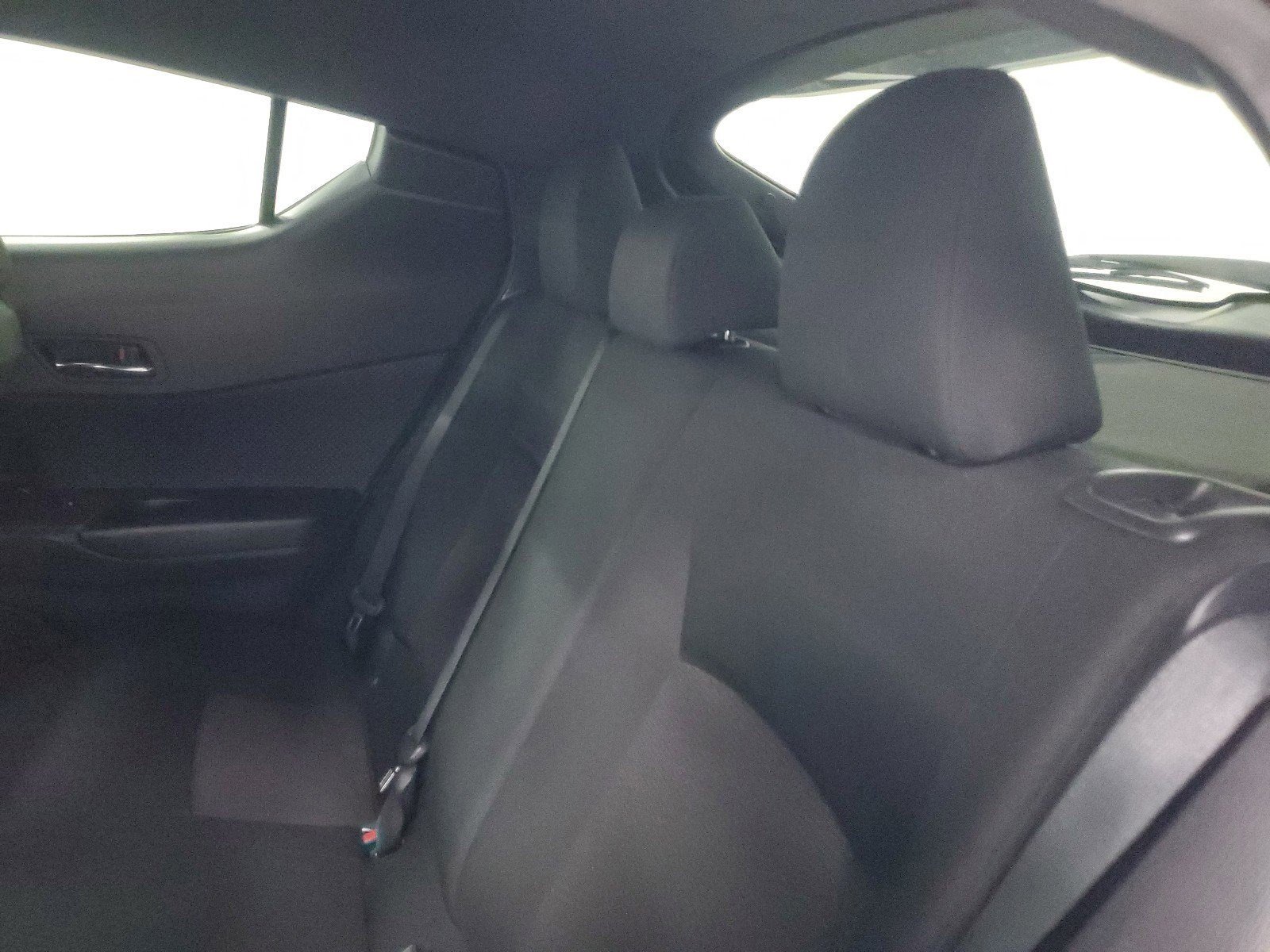 Used 2018 Blizzard Pearl Toyota XLE image 14