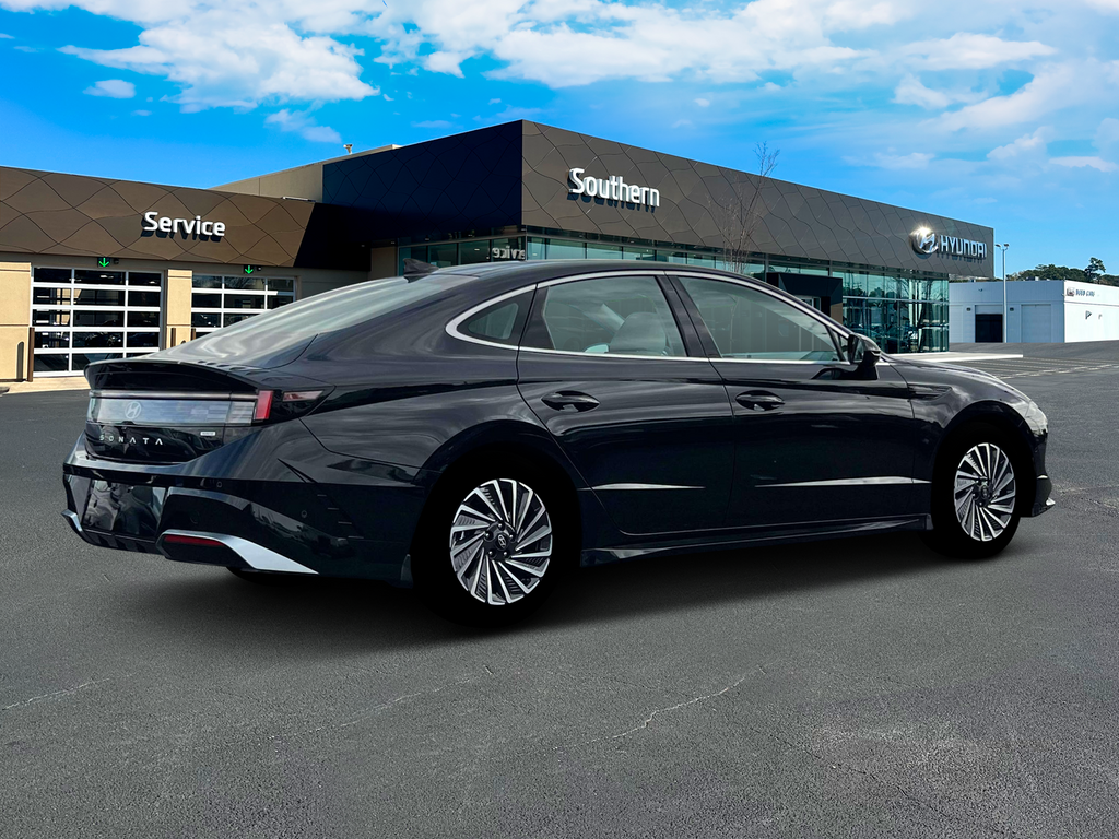 2025 Hyundai Sonata Hybrid Limited photo 3