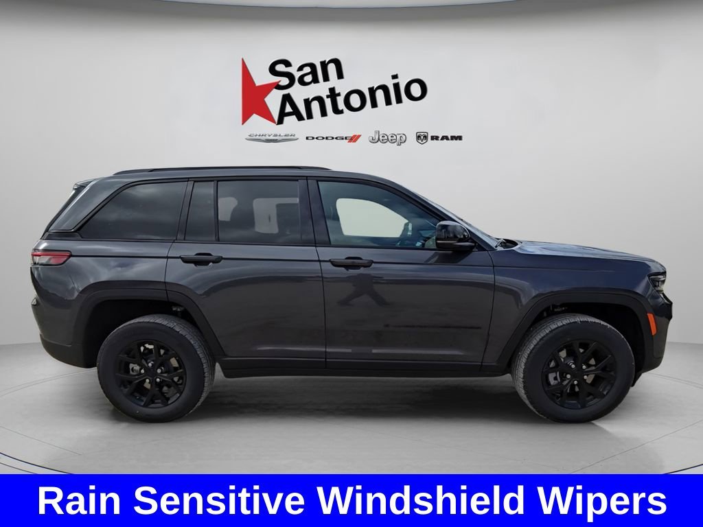New 2025 Baltic Gray Metallic Clear-Coat Exterior Paint Jeep Altitude X image 17