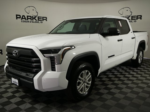 Used 2024 Ice Cap Toyota Crew Cab SR5 w/ Convenience Pkg image 1