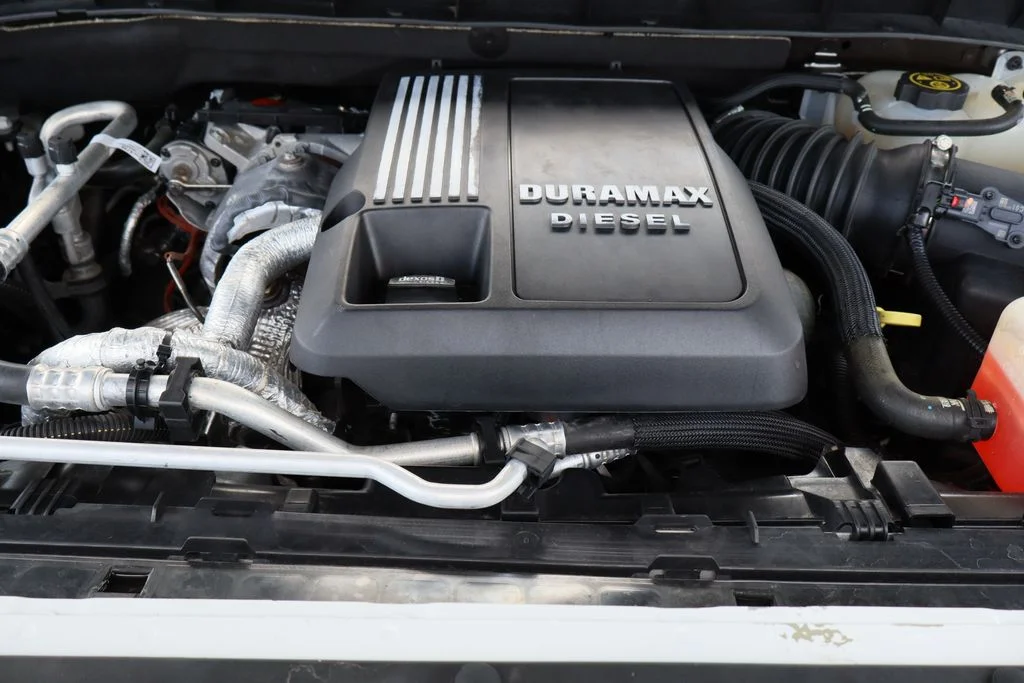 Used 2023 White Chevrolet LTZ image 31
