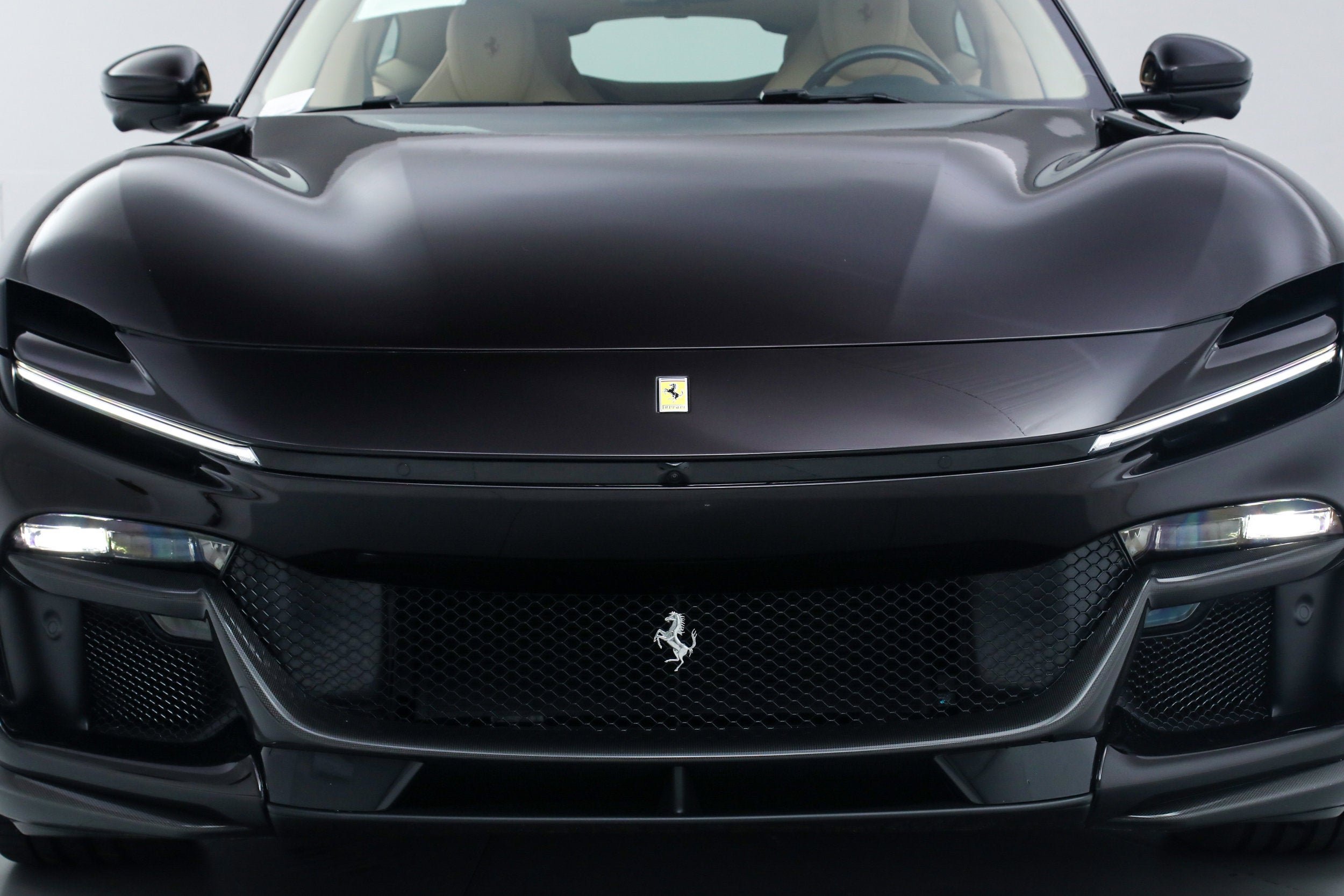 Certified Used 2025 Nero Purosangue Ferrari  image 13