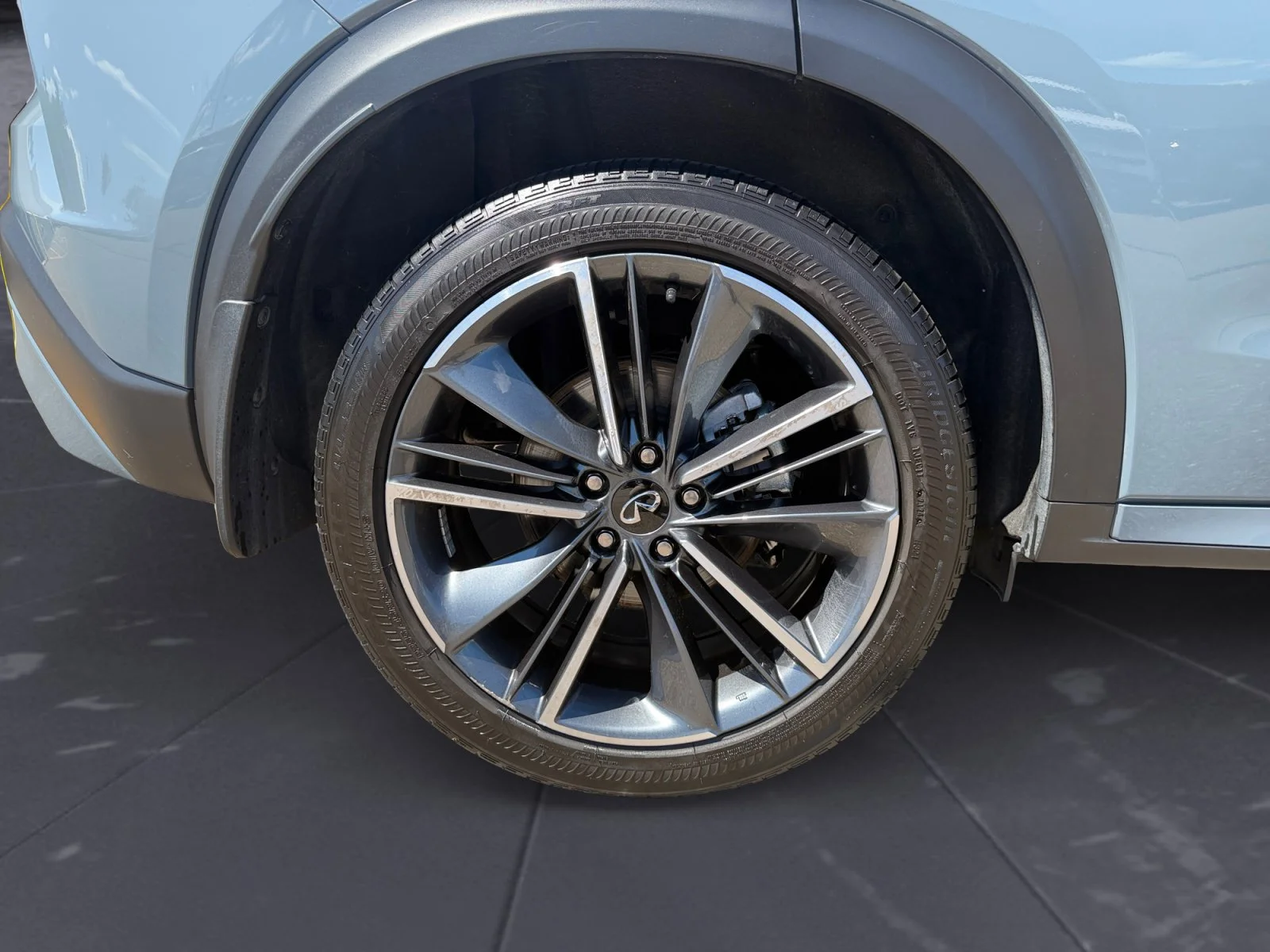 Used 2025 Slate Gray INFINITI LUXE image 46
