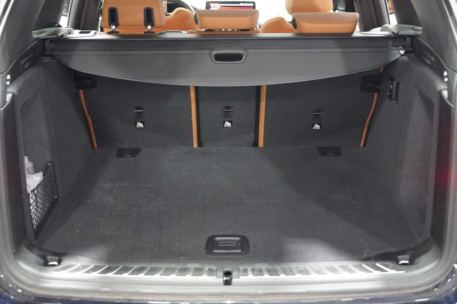 Certified Used 2023 Carbon Black Metallic BMW xDrive30i image 25