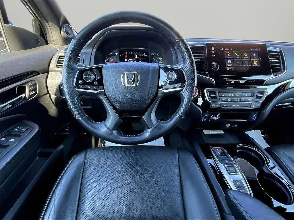 Certified Used 2019 Lunar Silver Metallic Honda Elite image 10
