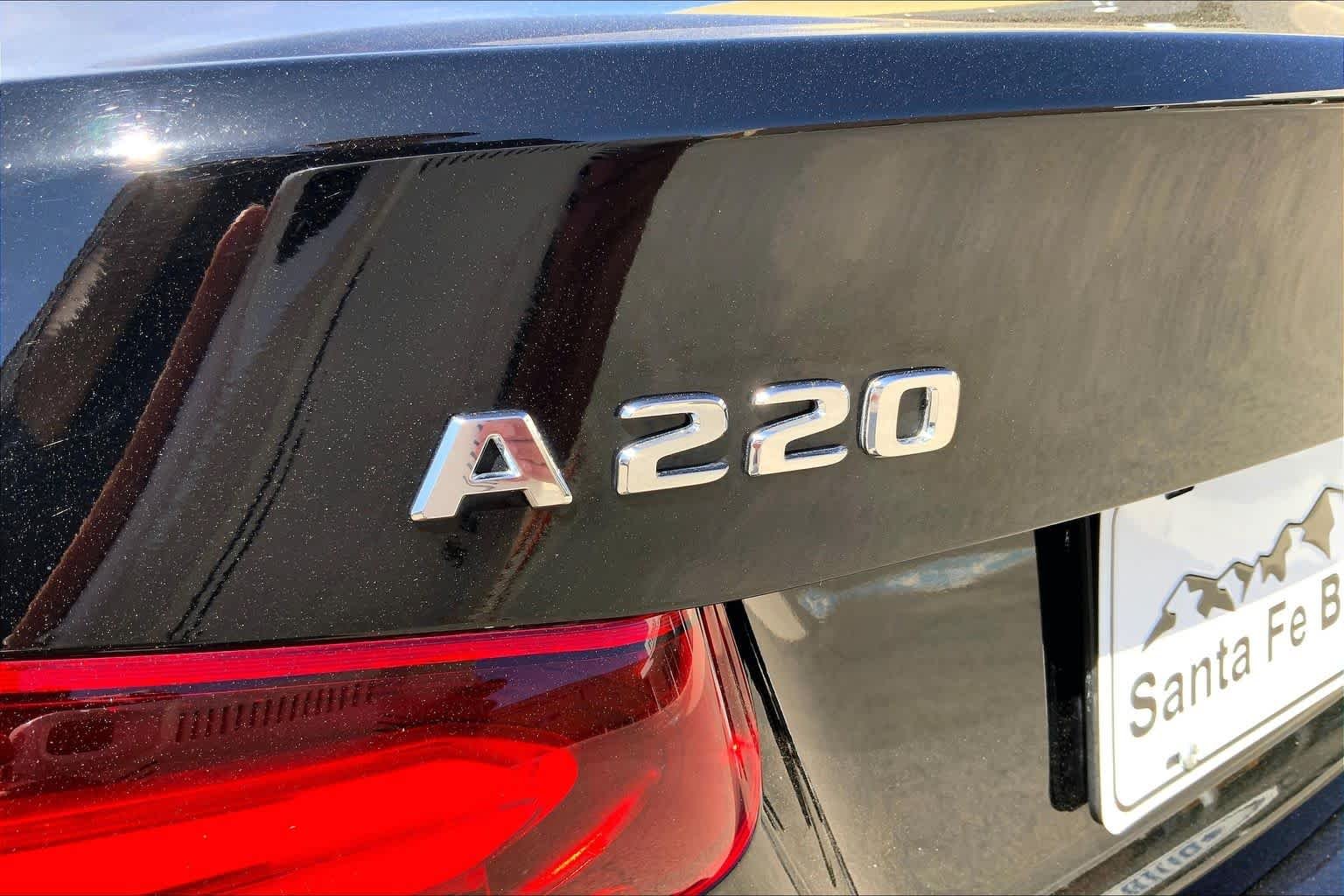 Used 2020 Night Black Mercedes-Benz A 220 image 30