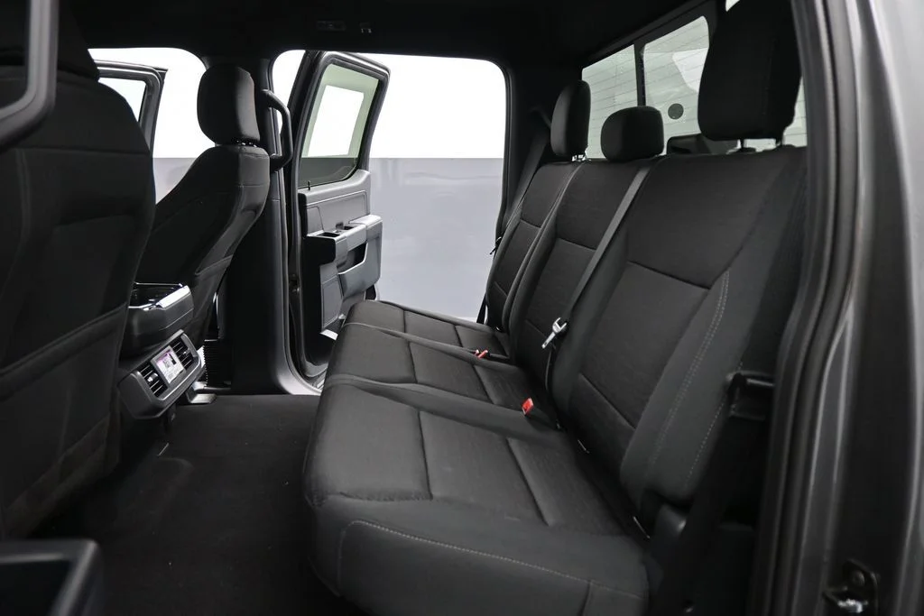 New 2026 Carbonized Gray Metallic Ford XLT image 19