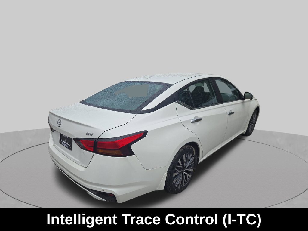 Used 2024 White Nissan 2.5 SV image 14