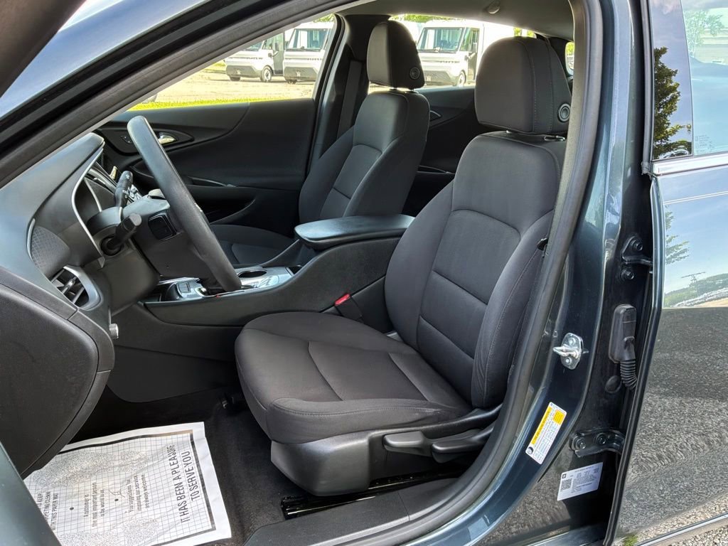 Used 2021 SHADOW GRAY METALLIC Chevrolet LS image 11