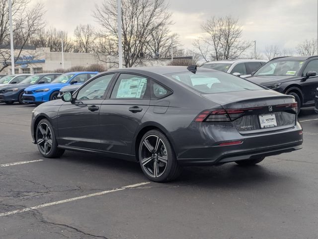 New 2026 Meteorite Gray Metallic Honda SE image 8