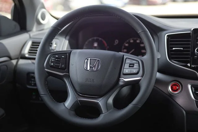 New 2026 Platinum White Pearl Honda RTL image 29