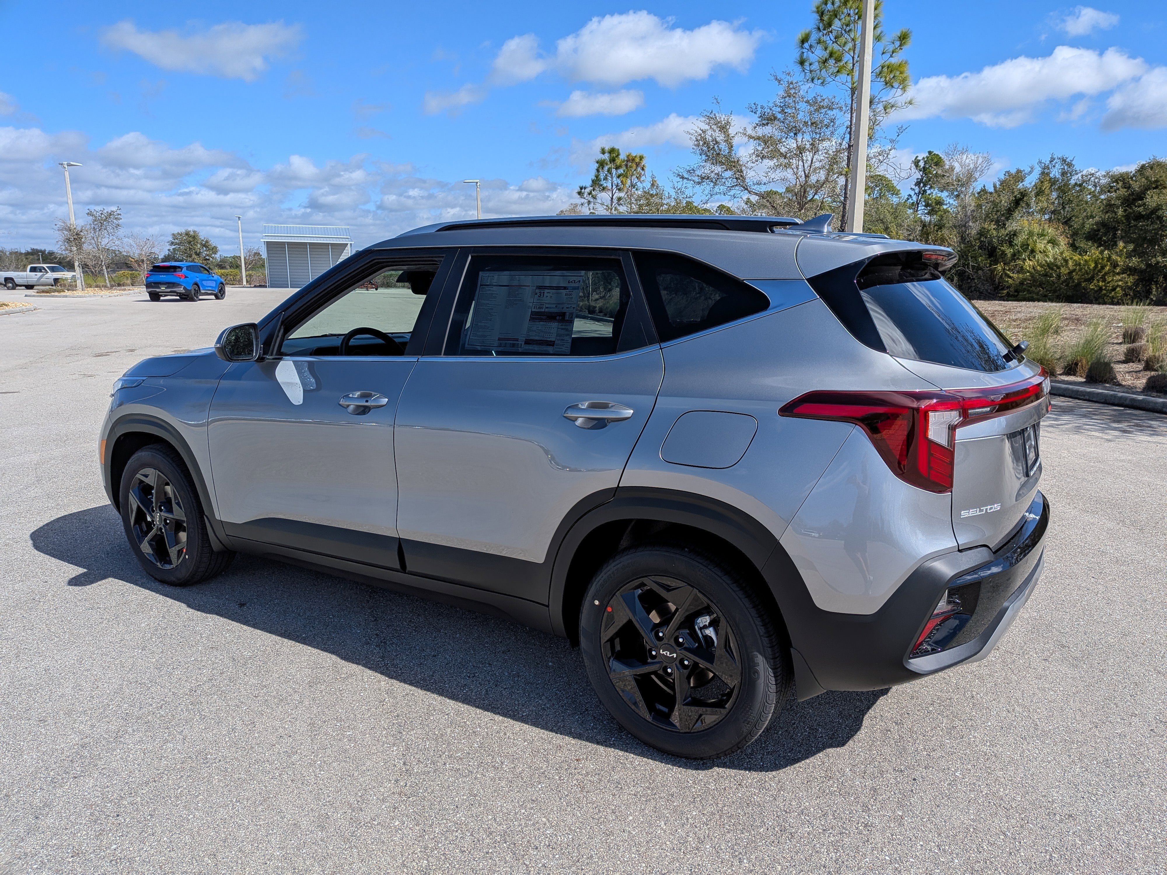 New 2026 Steel Gray Kia EX image 7